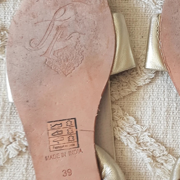 Free People Under Wraps slip on sandal cool gold size 8 - Picture 3 of 3